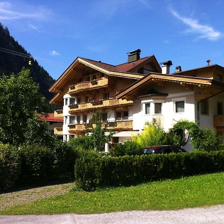 Apart Austria Aparthotel Mayrhofen Ngoại thất bức ảnh